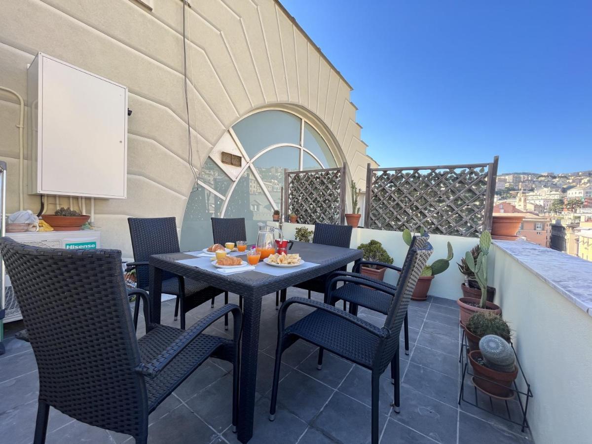 Happy Family Apartments The Roof Genua Buitenkant foto